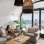 Santorini Princess فندق 5*