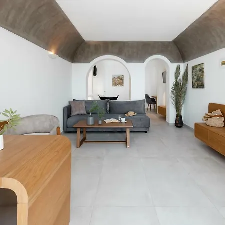 Santorini Princess 酒店 易莫洛林