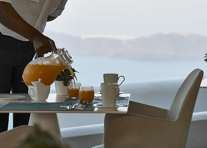 Santorini Princess فندق 5*